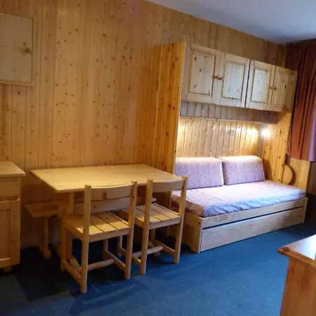 公寓 Les Menuires : 2 Pieces, 4 Pers, Aux Pieds, Wifi, Parking Gratuit - Fr-1-178-90