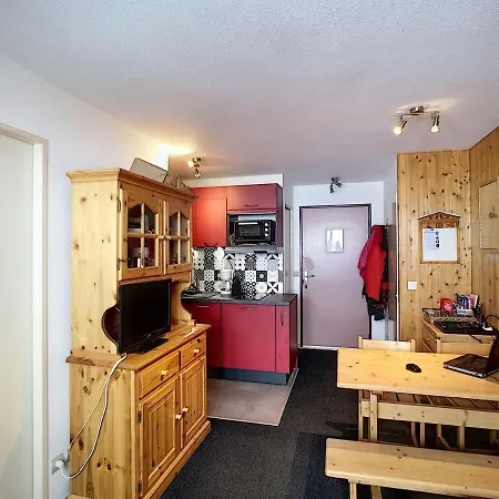 Les Menuires : 2 Pieces, 4 Pers, Aux Pieds, Wifi, Parking Gratuit - Fr-1-178-90 * 圣马丁德贝尔维尔