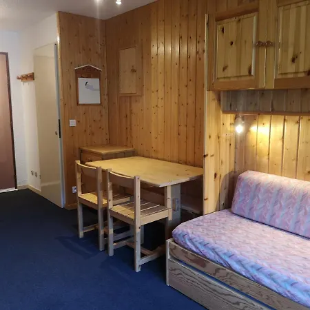 公寓 Les Menuires : 2 Pieces, 4 Pers, Aux Pieds, Wifi, Parking Gratuit - Fr-1-178-90 *